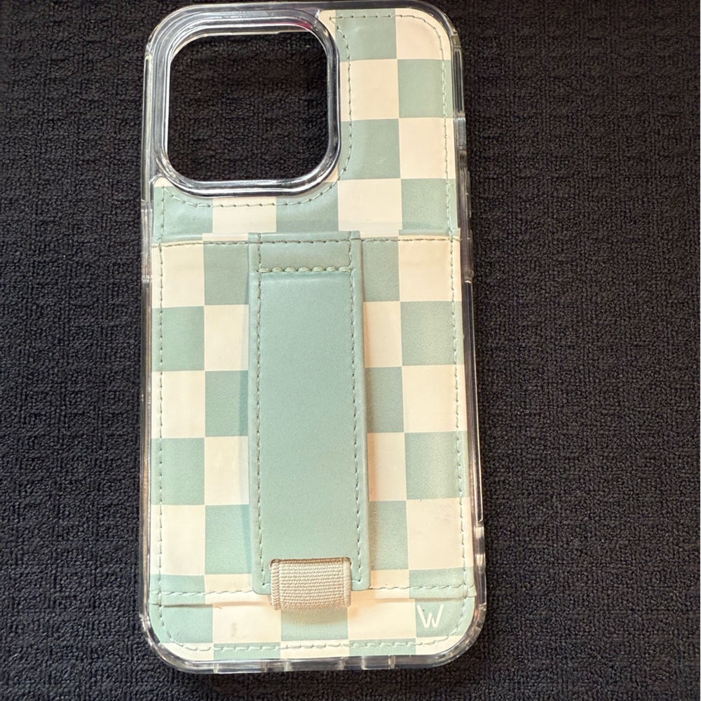 Seafoam Checkered Walli case